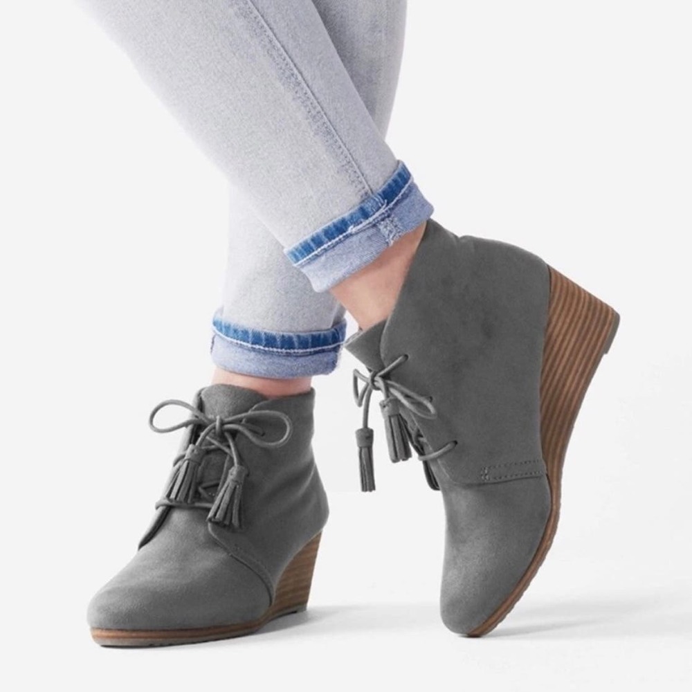 Dr. Scholl's Dakota Wedge Ankle Booties‎ 8W Gray Tassel Lace Up